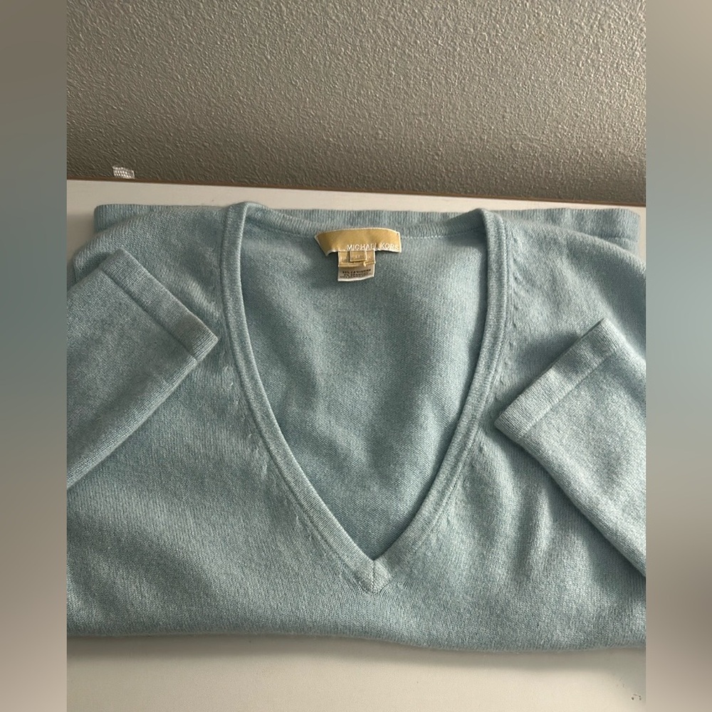 Michael Kors Blue V-Neck Sweater Knit Classic 95% Cashmere